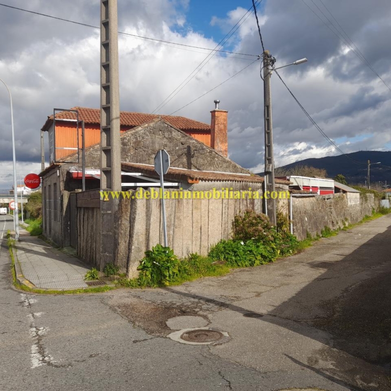 SE ALQUILA  LOCAL DE HOSTELERÍA CON GRAN POTENCIAL EN TUI