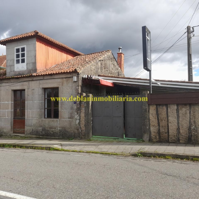 SE ALQUILA  LOCAL DE HOSTELERÍA CON GRAN POTENCIAL EN TUI