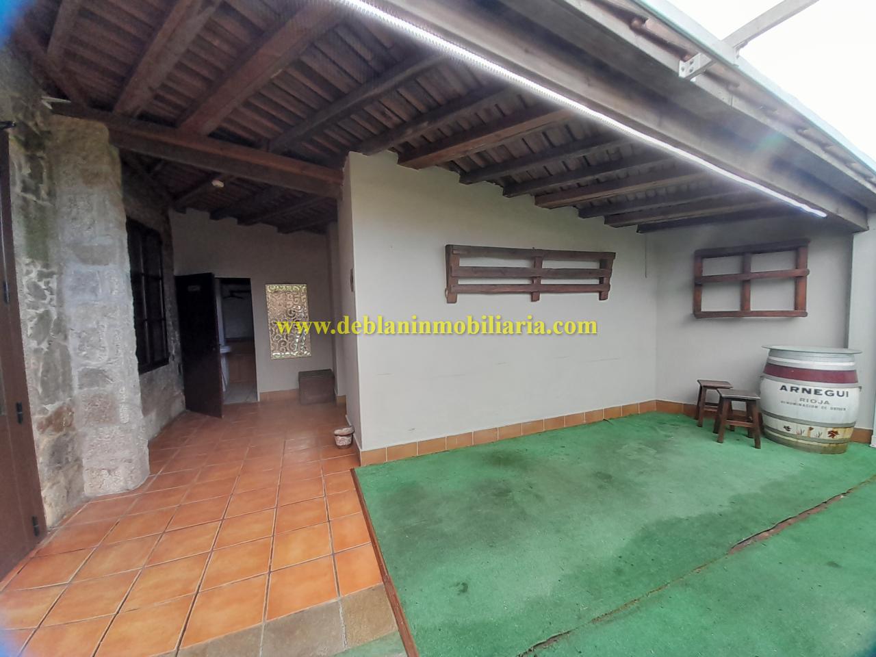 177325103642700028989_177325060535 SE ALQUILA LOCAL DE HOSTELERÍA CON GRAN POTENCIAL EN TUI