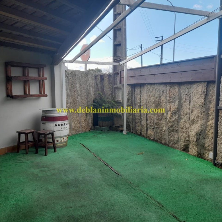SE ALQUILA  LOCAL DE HOSTELERÍA CON GRAN POTENCIAL EN TUI