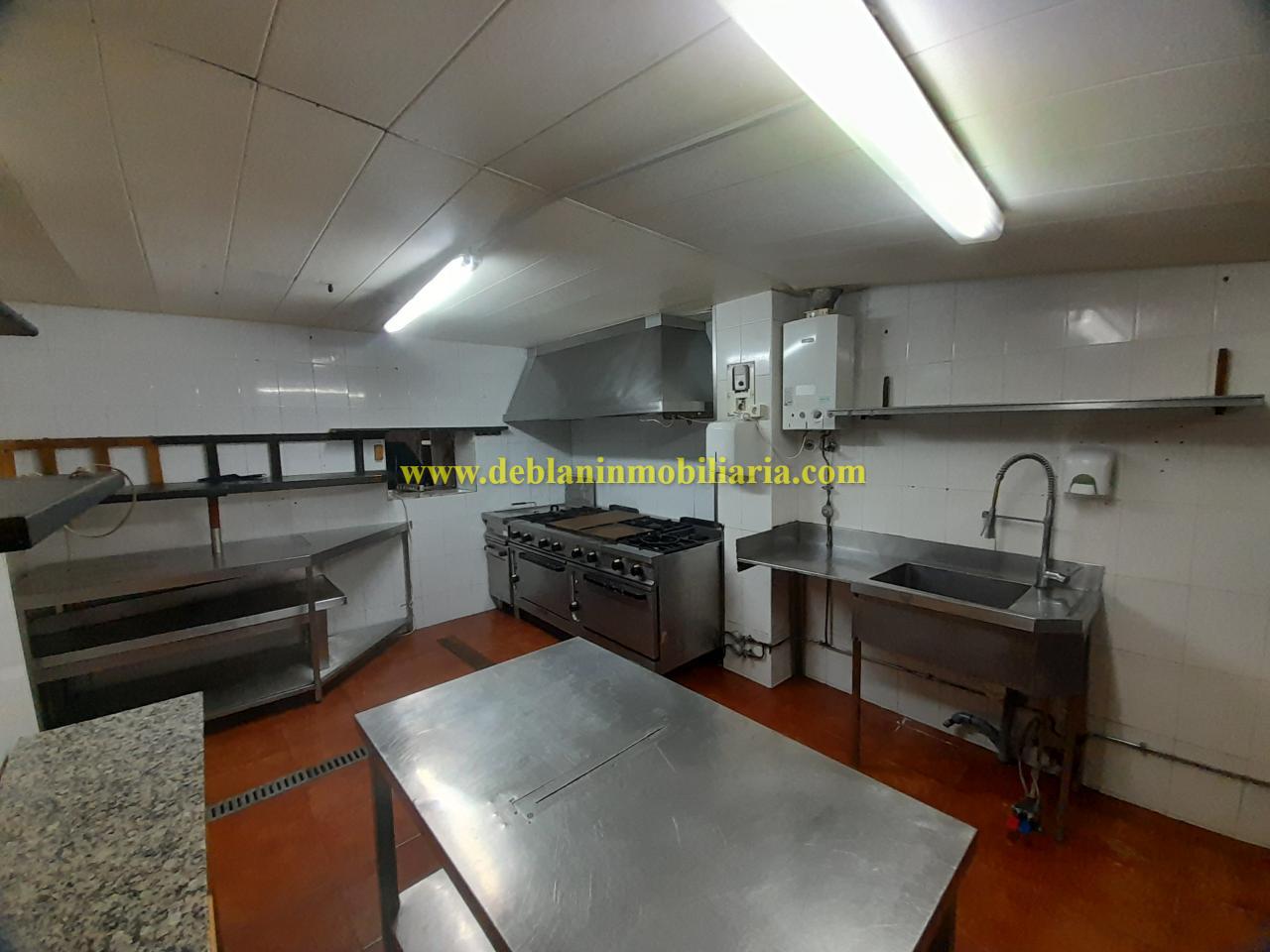 177325104477000028989_177325062425 SE ALQUILA LOCAL DE HOSTELERÍA CON GRAN POTENCIAL EN TUI