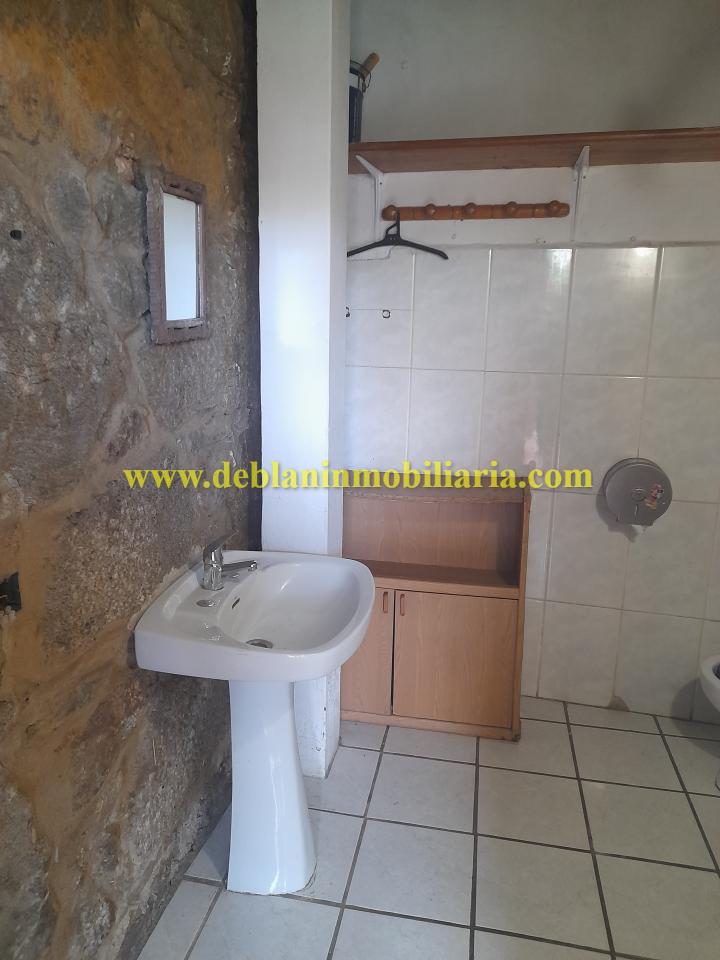 177325104867800028989_177325063656 SE ALQUILA LOCAL DE HOSTELERÍA CON GRAN POTENCIAL EN TUI