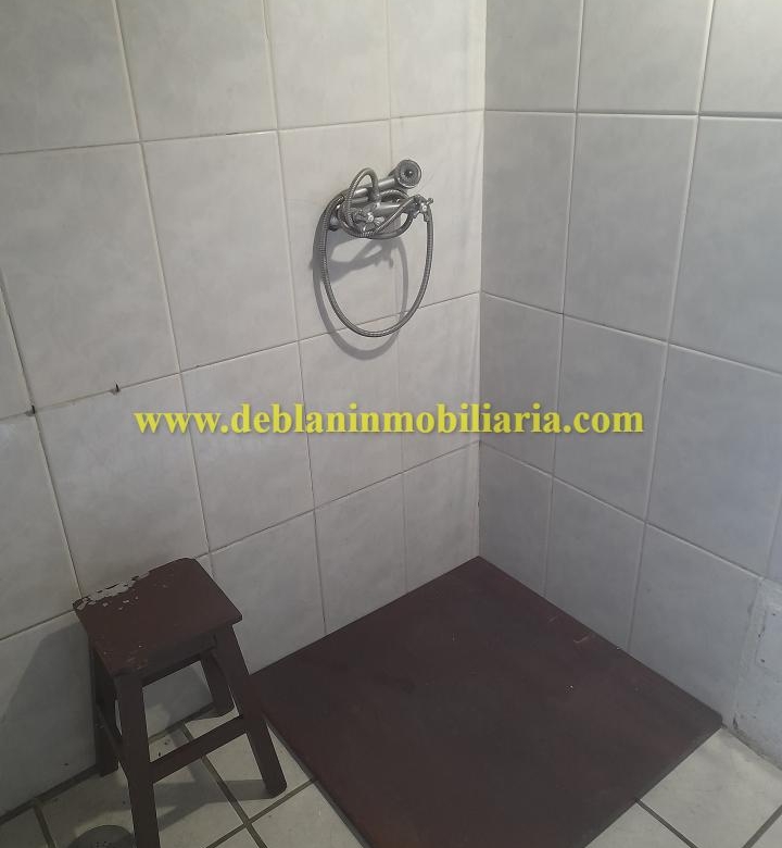 SE ALQUILA  LOCAL DE HOSTELERÍA CON GRAN POTENCIAL EN TUI