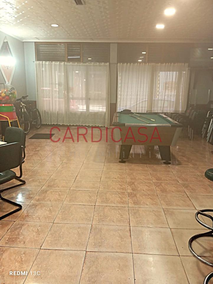 177339783515700028999_177314619542 Se alquila amplia cafetería en pleno funcionamiento.