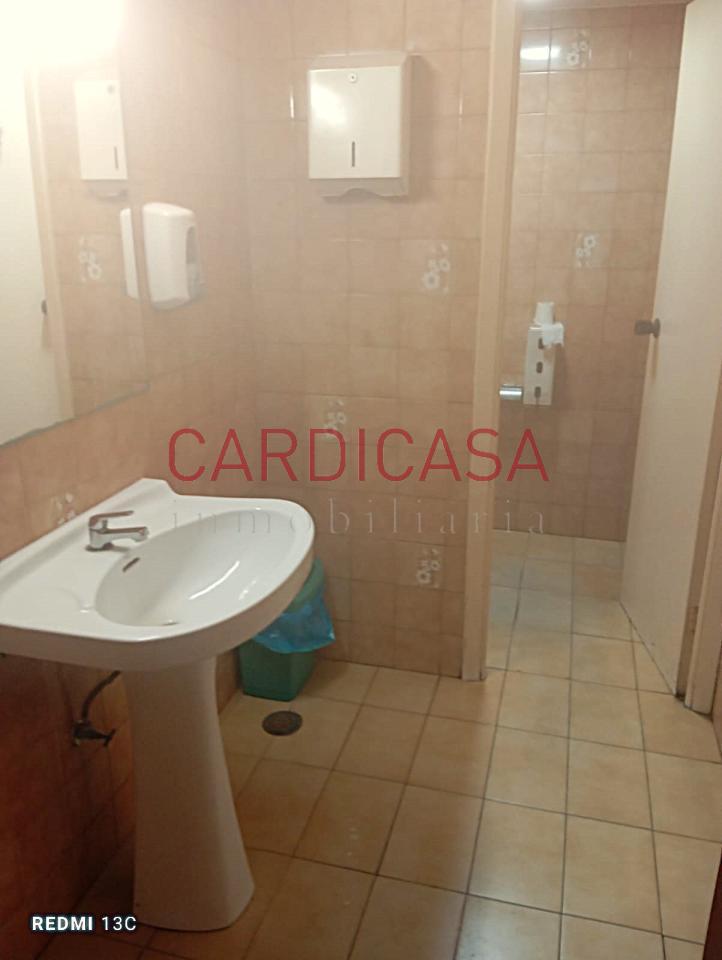 177339783566800028999_177314619321 Se alquila amplia cafetería en pleno funcionamiento.