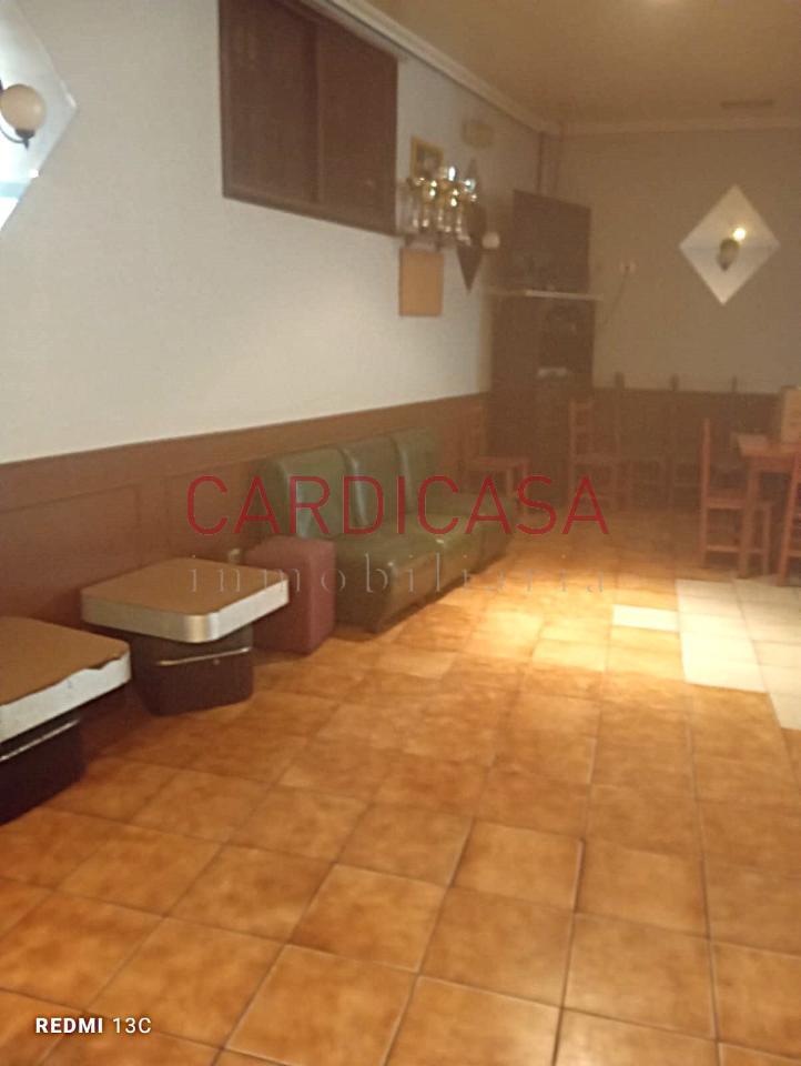 177339783778200028999_177314619411 Se alquila amplia cafetería en pleno funcionamiento.