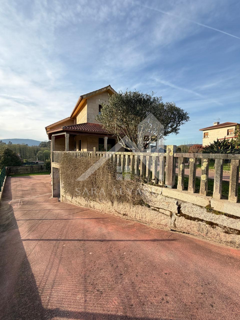 177396286698600044159_177395796519 SE VENDE IMPRESIONANTE CASA DE PIEDRA EN MOURENTE ZONA DEL LICEO CASINO MERCANTIL PRÓXIMA A LA CIUDAD DE PONTEVEDRA