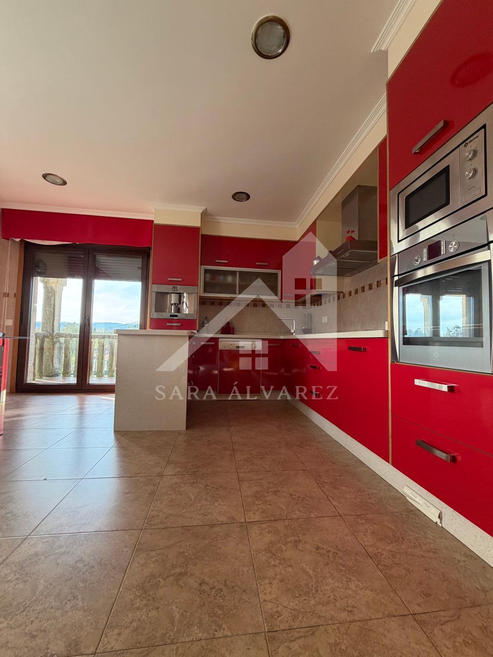 177396287772300044159_177395938664 SE VENDE IMPRESIONANTE CASA DE PIEDRA EN MOURENTE ZONA DEL LICEO CASINO MERCANTIL PRÓXIMA A LA CIUDAD DE PONTEVEDRA