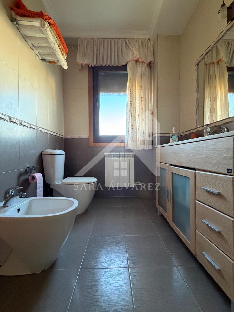 177396288219700044159_177395938190 SE VENDE IMPRESIONANTE CASA DE PIEDRA EN MOURENTE ZONA DEL LICEO CASINO MERCANTIL PRÓXIMA A LA CIUDAD DE PONTEVEDRA