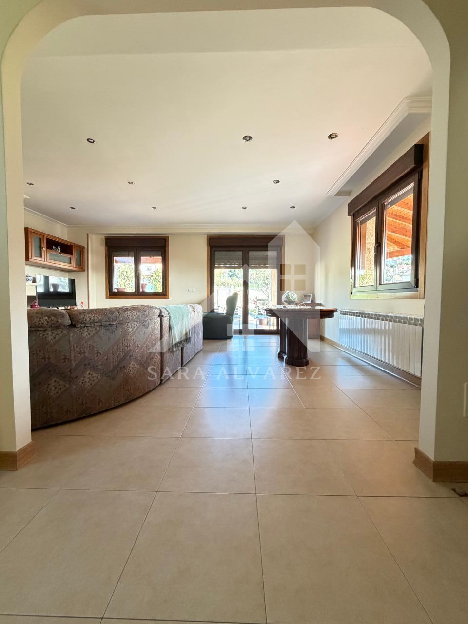 177396288478300044159_177395939407 SE VENDE IMPRESIONANTE CASA DE PIEDRA EN MOURENTE ZONA DEL LICEO CASINO MERCANTIL PRÓXIMA A LA CIUDAD DE PONTEVEDRA