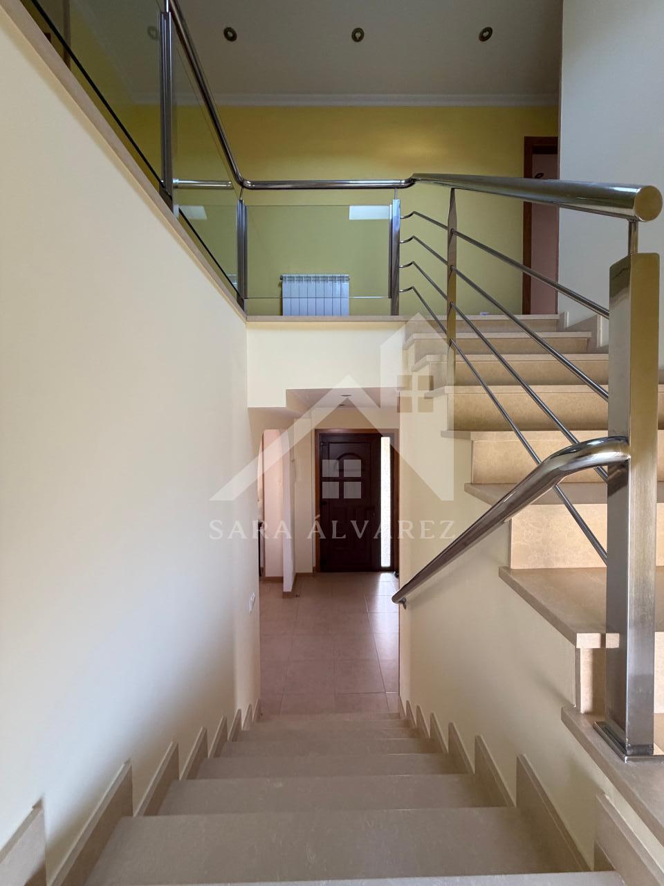 177396288790900044159_177395918454 SE VENDE IMPRESIONANTE CASA DE PIEDRA EN MOURENTE ZONA DEL LICEO CASINO MERCANTIL PRÓXIMA A LA CIUDAD DE PONTEVEDRA