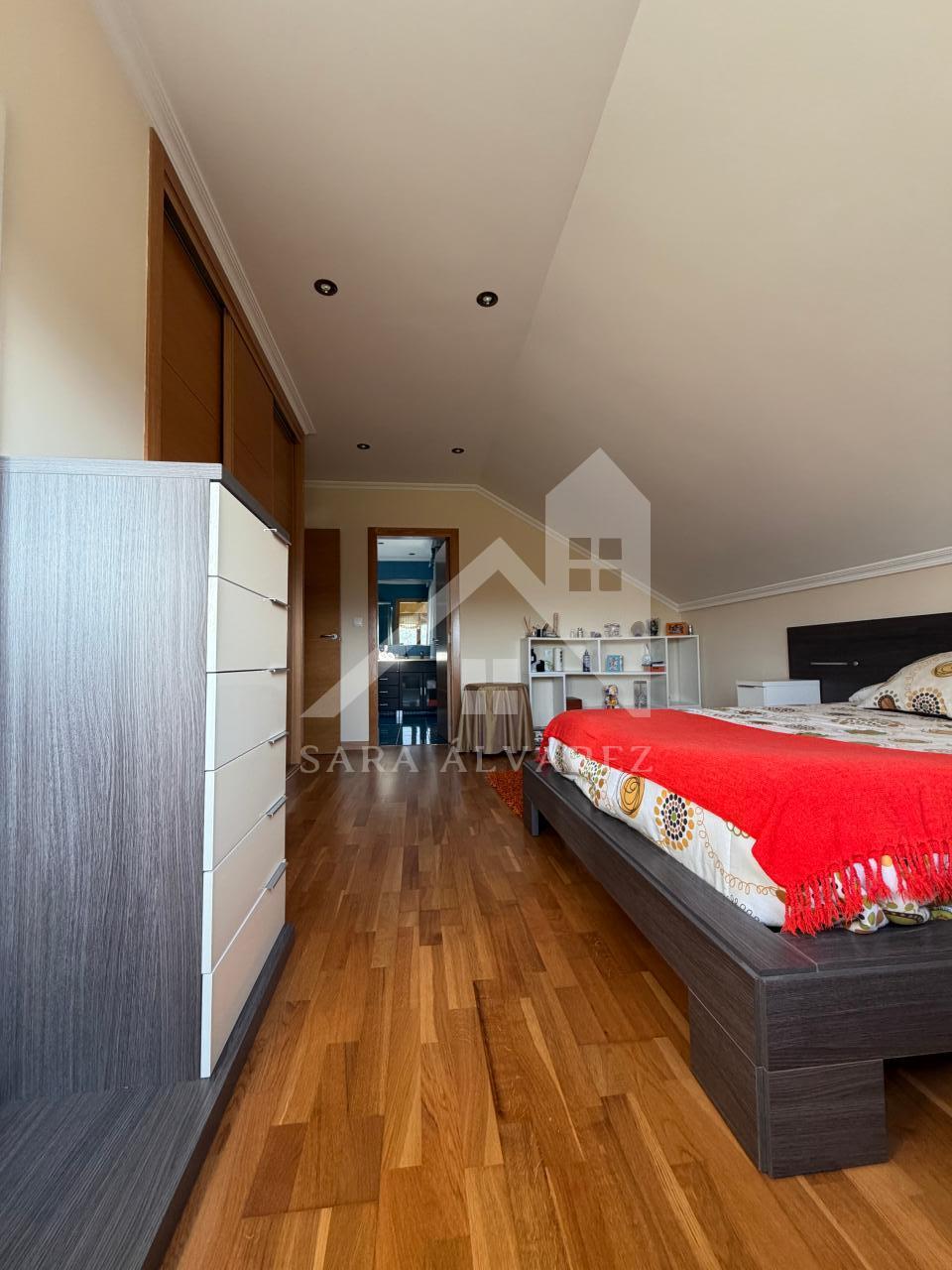 177396289194400044159_177395966931 SE VENDE IMPRESIONANTE CASA DE PIEDRA EN MOURENTE ZONA DEL LICEO CASINO MERCANTIL PRÓXIMA A LA CIUDAD DE PONTEVEDRA