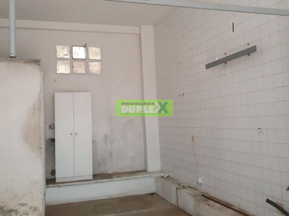 Impulsa tu negocio con este local en venta en Pontevedra