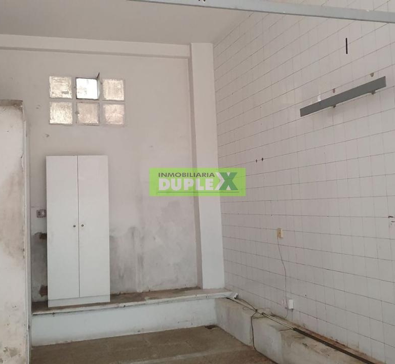 Impulsa tu negocio con este local en venta en Pontevedra