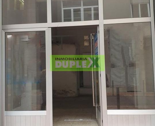 Impulsa tu negocio con este local en venta en Pontevedra
