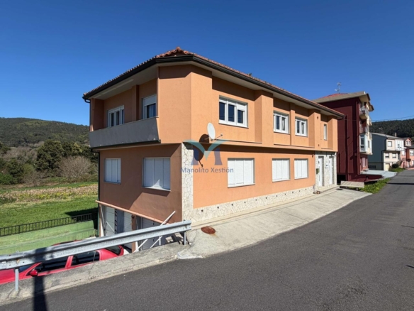 ?Oportunidad en Brens: casa de 337 m², amueblada, con garaje y varias viviendas”