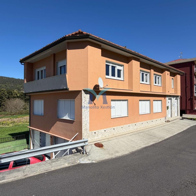 ?Oportunidad en Brens: casa de 337 m², amueblada, con garaje y varias viviendas”