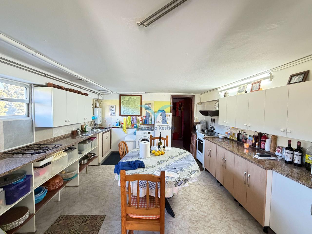 177429372557300044185_177429239075 ?Oportunidad en Brens: casa de 337 m², amueblada, con garaje y varias viviendas”