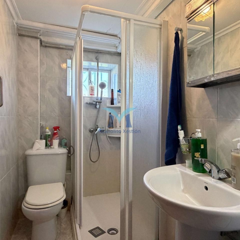 ?Oportunidad en Brens: casa de 337 m², amueblada, con garaje y varias viviendas”