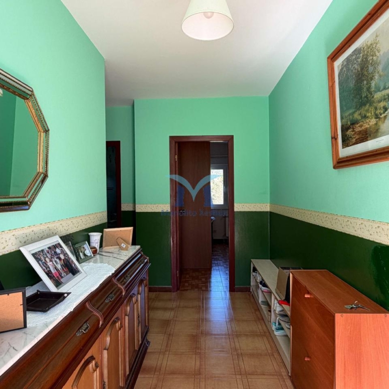 ?Oportunidad en Brens: casa de 337 m², amueblada, con garaje y varias viviendas”