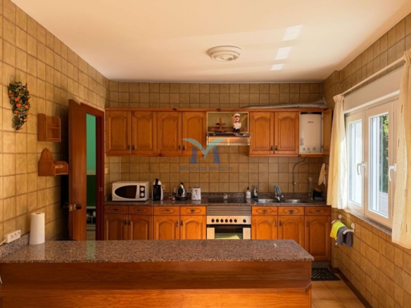 ?Oportunidad en Brens: casa de 337 m², amueblada, con garaje y varias viviendas”
