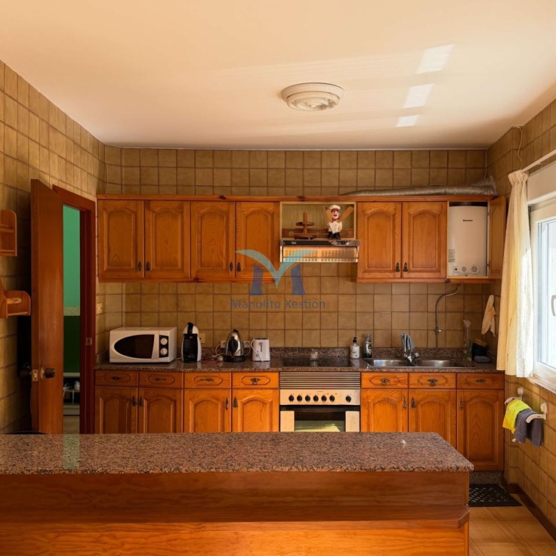 ?Oportunidad en Brens: casa de 337 m², amueblada, con garaje y varias viviendas”