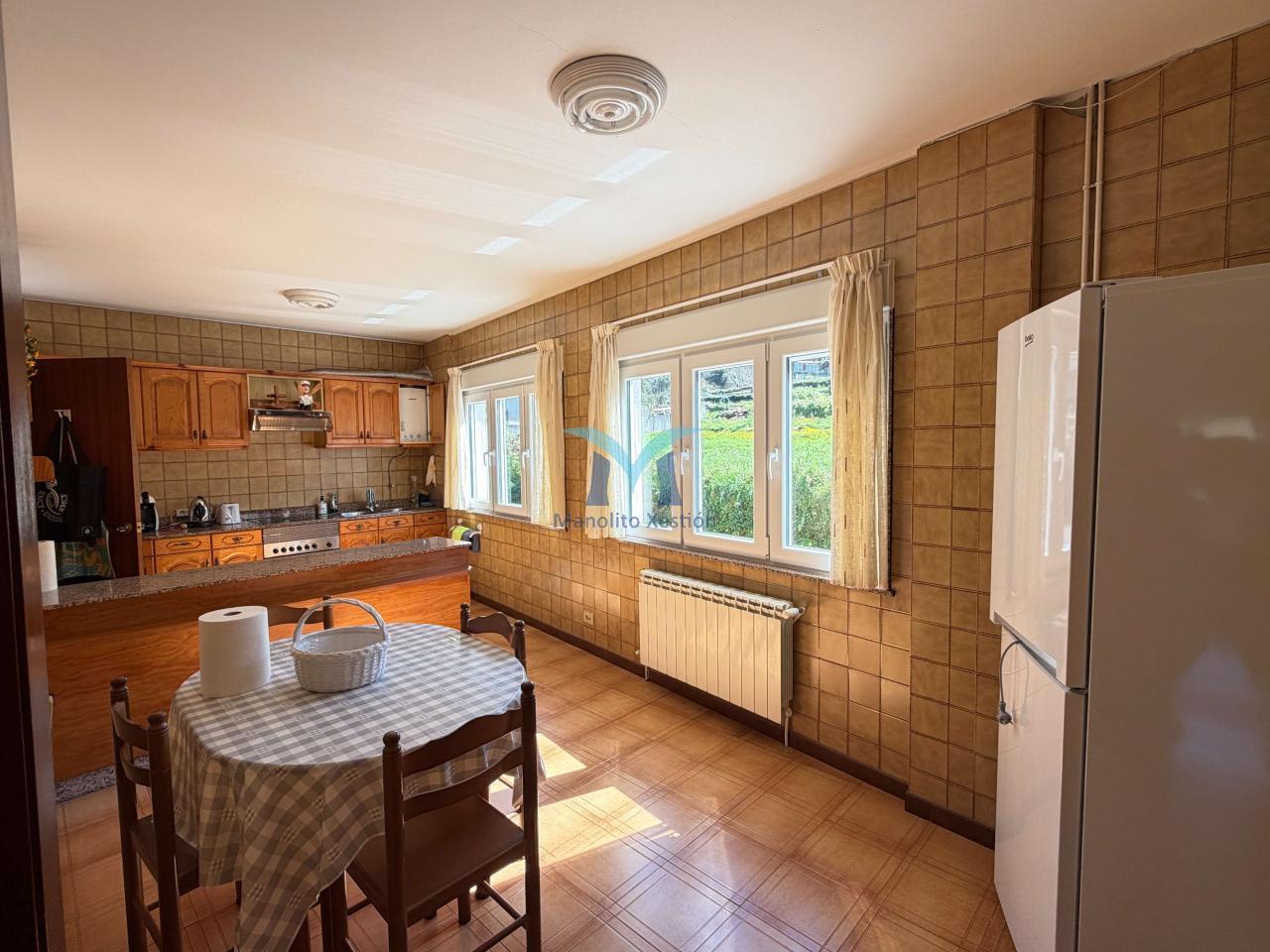 177429374171400044185_177429242042 ?Oportunidad en Brens: casa de 337 m², amueblada, con garaje y varias viviendas”