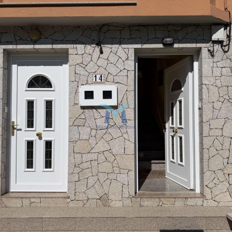 ?Oportunidad en Brens: casa de 337 m², amueblada, con garaje y varias viviendas”