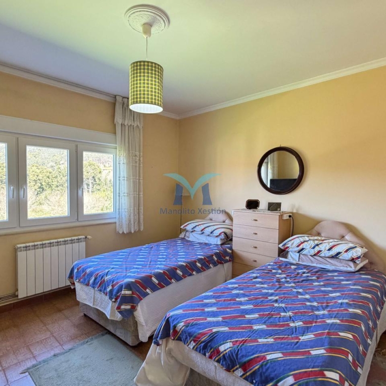?Oportunidad en Brens: casa de 337 m², amueblada, con garaje y varias viviendas”