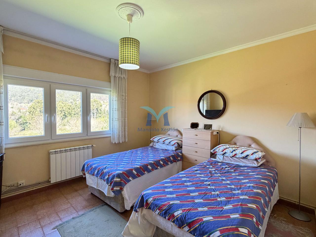 177429374722700044185_177429243475 ?Oportunidad en Brens: casa de 337 m², amueblada, con garaje y varias viviendas”