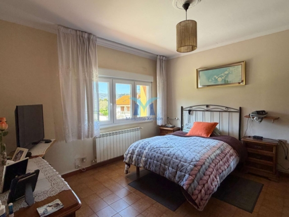 ?Oportunidad en Brens: casa de 337 m², amueblada, con garaje y varias viviendas”