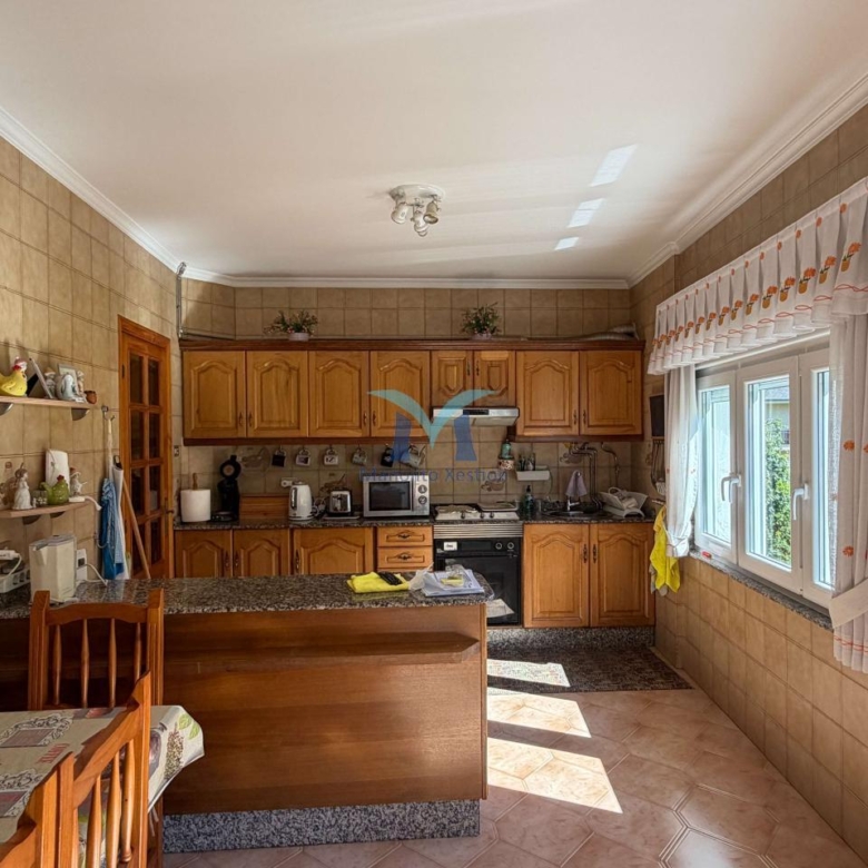 ?Oportunidad en Brens: casa de 337 m², amueblada, con garaje y varias viviendas”