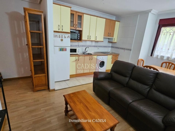 Amplio apartamento en venta en Carrefour. REF 6543