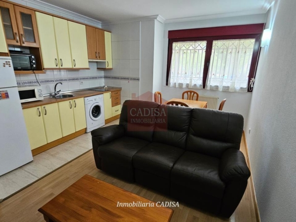 Amplio apartamento en venta en Carrefour. REF 6543