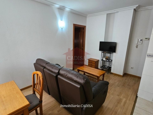 Amplio apartamento en venta en Carrefour. REF 6543