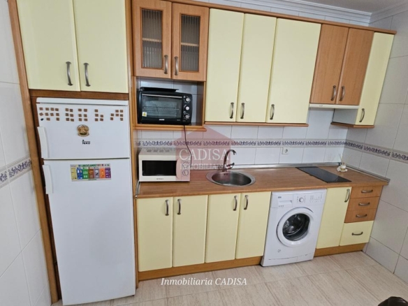 Amplio apartamento en venta en Carrefour. REF 6543