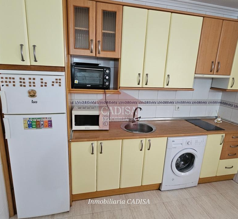 Amplio apartamento en venta en Carrefour. REF 6543