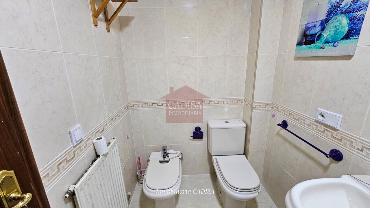 177430031335900154200_171619192119 Amplio apartamento en venta en Carrefour. REF 6543