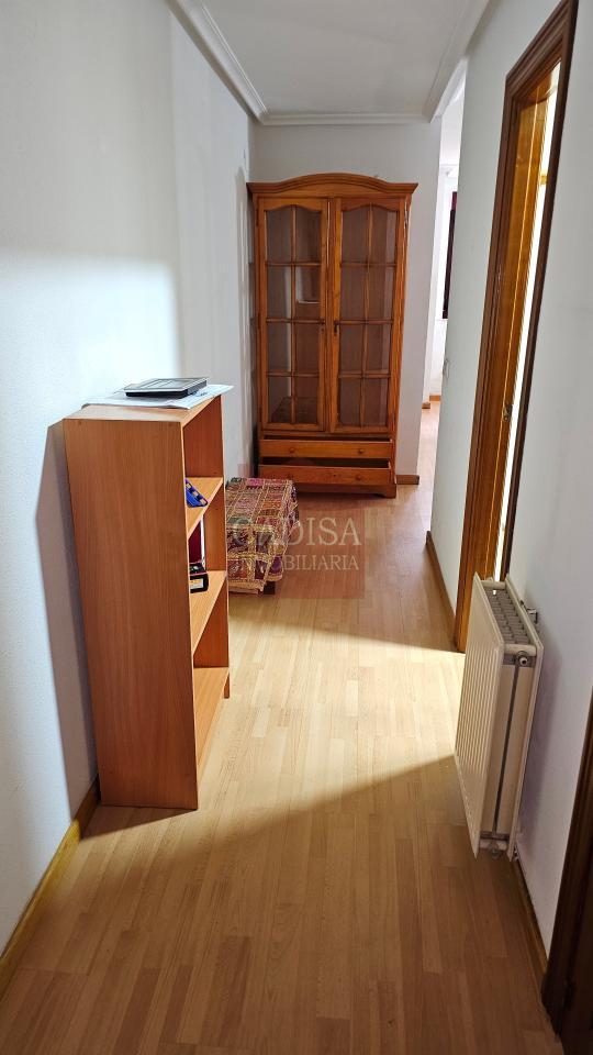177430031438500154200_171619192532 Amplio apartamento en venta en Carrefour. REF 6543