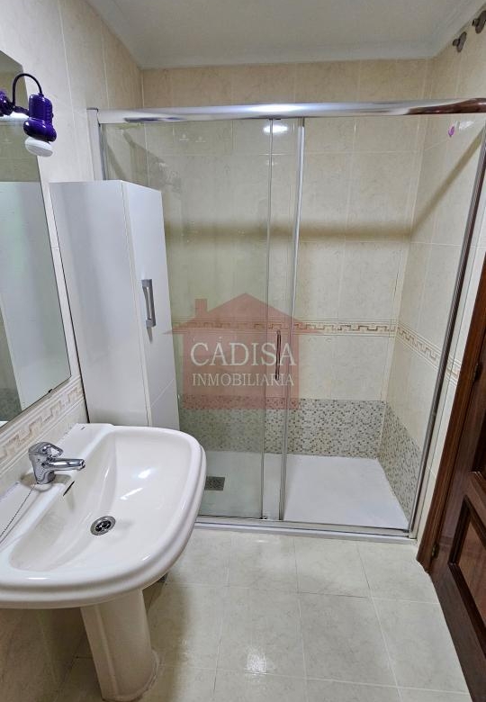 Amplio apartamento en venta en Carrefour. REF 6543