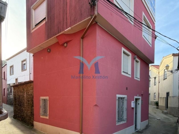 Casa a solo 50 metros de la playa en Sardiñeiro – Fisterra
