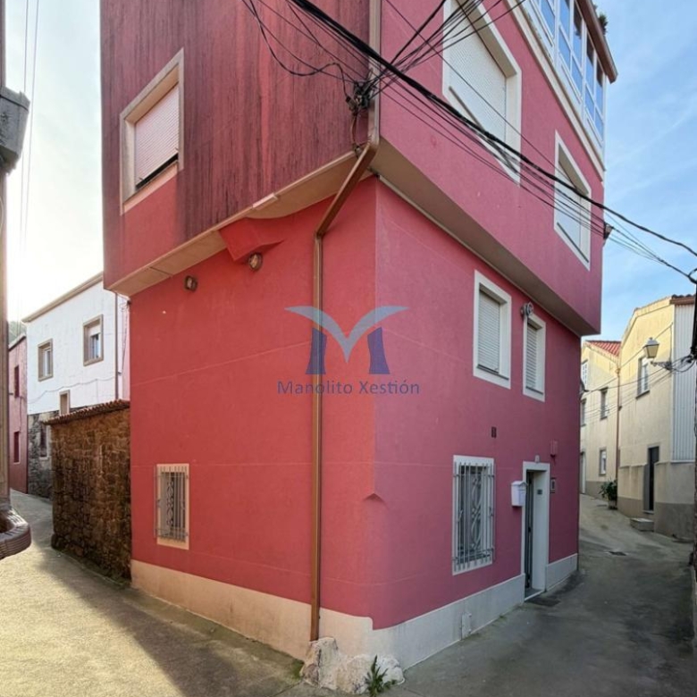 Casa a solo 50 metros de la playa en Sardiñeiro – Fisterra