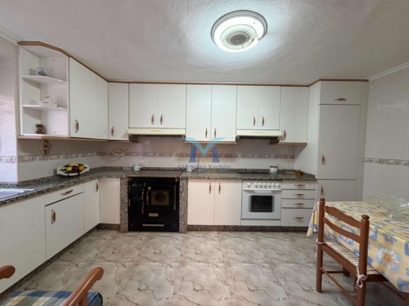 Casa a solo 50 metros de la playa en Sardiñeiro – Fisterra