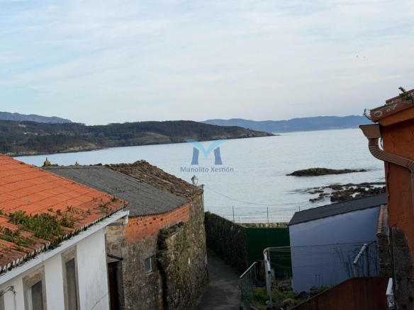 Casa a solo 50 metros de la playa en Sardiñeiro – Fisterra