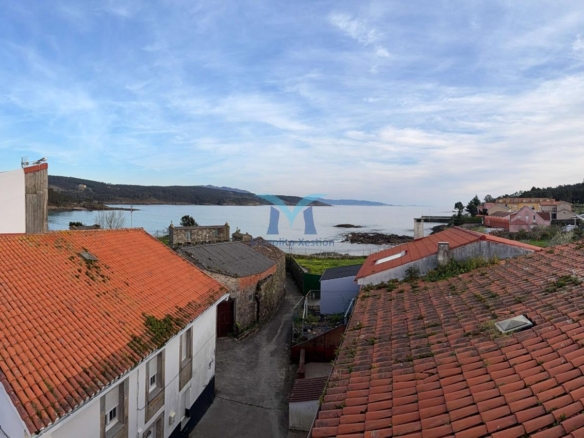 Casa a solo 50 metros de la playa en Sardiñeiro – Fisterra