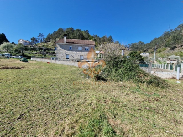 Venta de solar con licencia concedida en Vincios – Gondomar