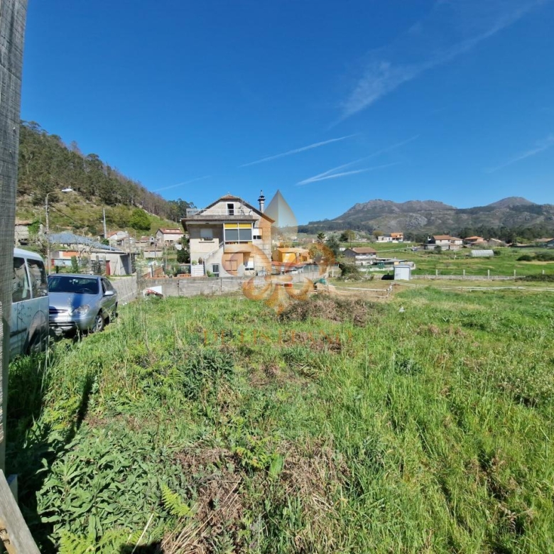 Venta de solar con licencia concedida en Vincios – Gondomar