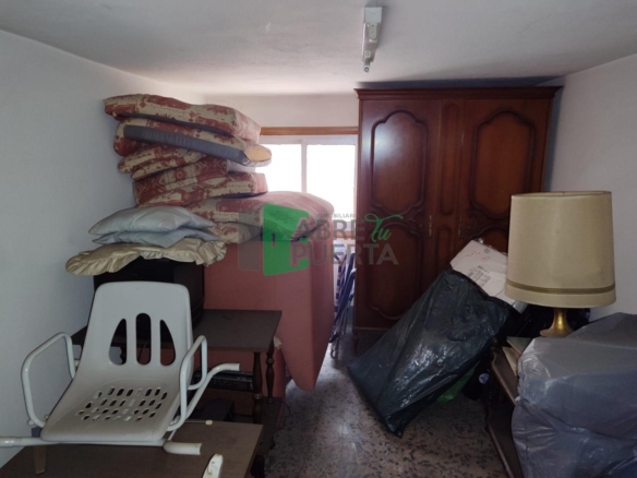 LOCAL, SOTANO Y ENTREPISO