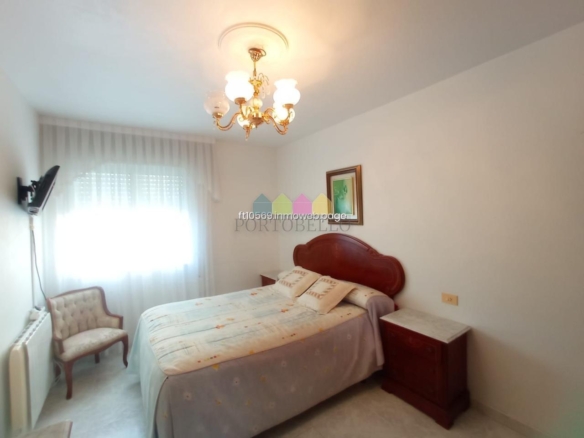 CASA EN RIAS ALTAS, BARES