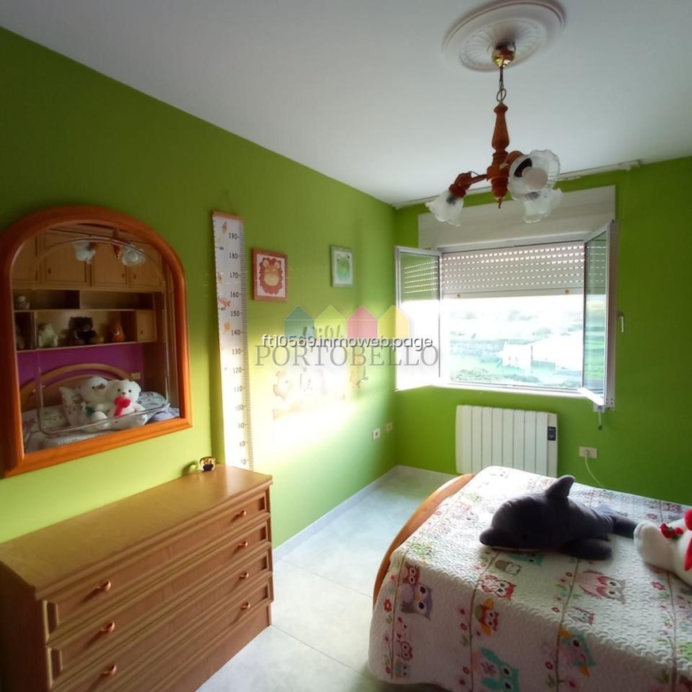 CASA EN RIAS ALTAS, BARES